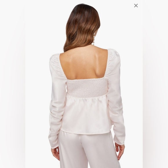 🌹NWT/JUST FAB BEAUTIFUL TOP - Picture 2 of 9